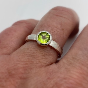 Green peridot stack ring silver ring textured