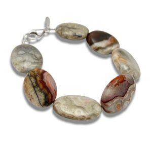 Flat agate stone bracelet, 7 beads each one around 1 inch long