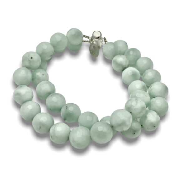 Green Agelite bead bracelet